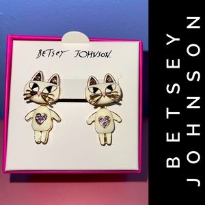 NWT Betsey Johnson cat dangling earrings